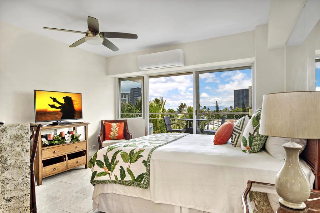 Waikiki Shore 515 Beachfront & Upgrade Leilighet Honolulu Eksteriør bilde
